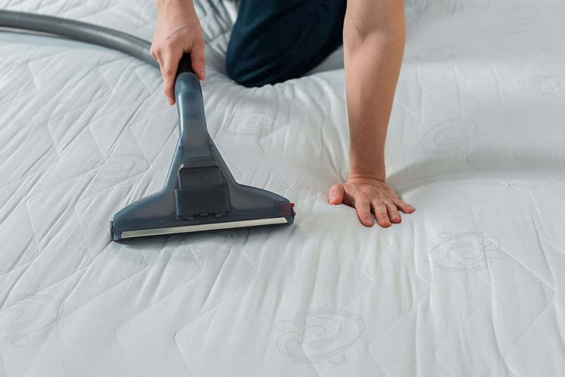 Mattress-Cleaning